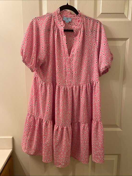 CeCe Dresses & Skirts - CeCe Pink Floral Tiered Dress